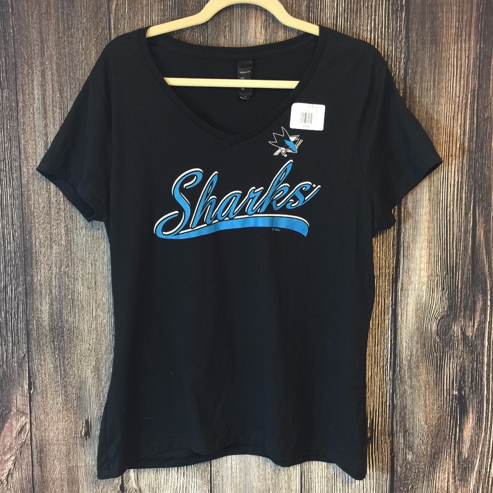 🌸 Hanes Sharks Nano Graphic Tee New Lg Blk V Z12